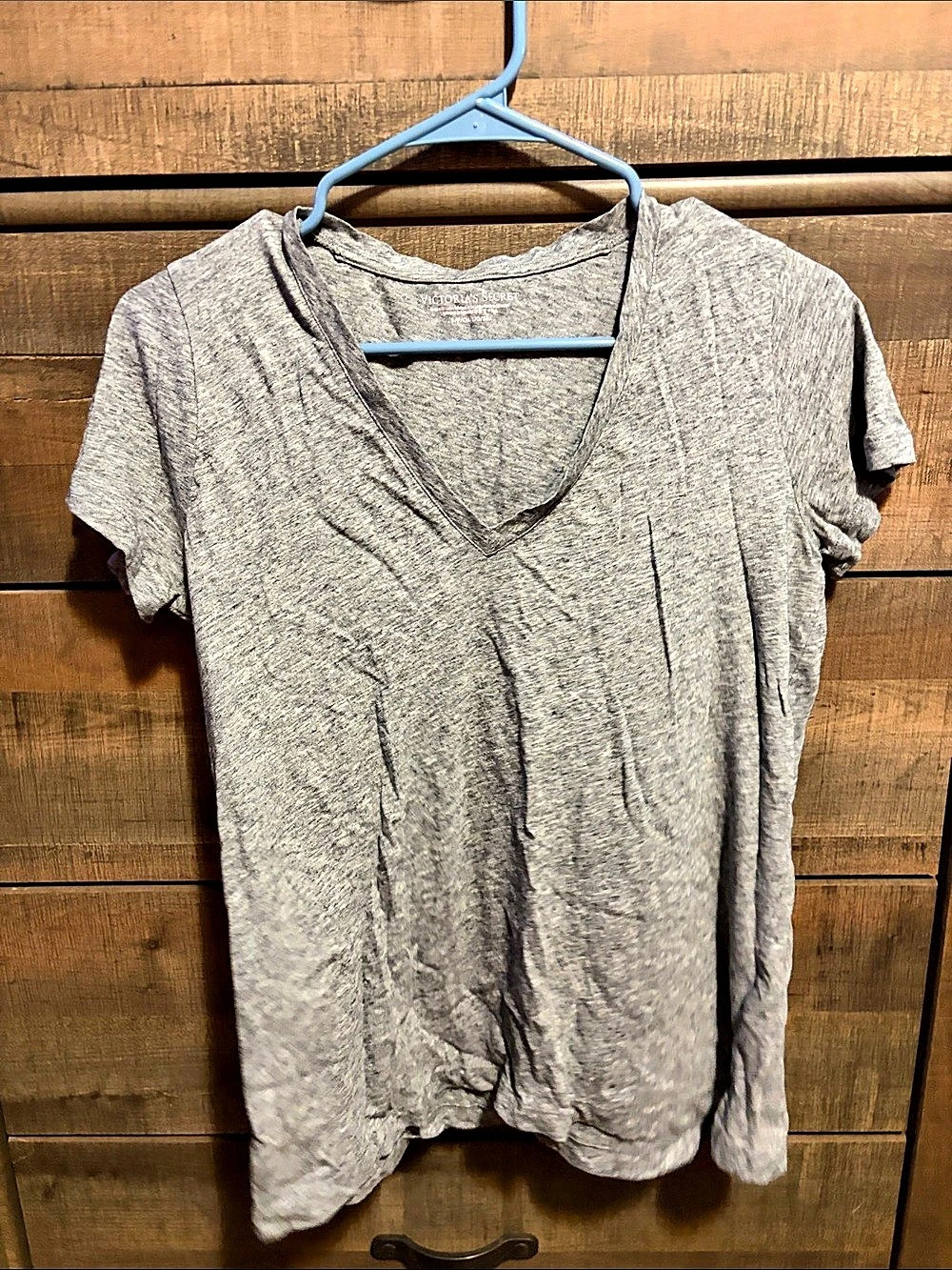 Victoria's Secret Grey Everyday V-Neck T-Shirt Gray Size Small